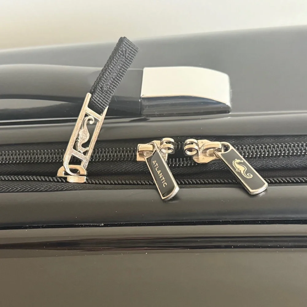 Atlantic Luggage Ultra Lite 4 24